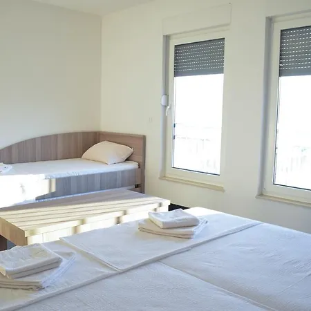 Rivero A&s 3* Mostar